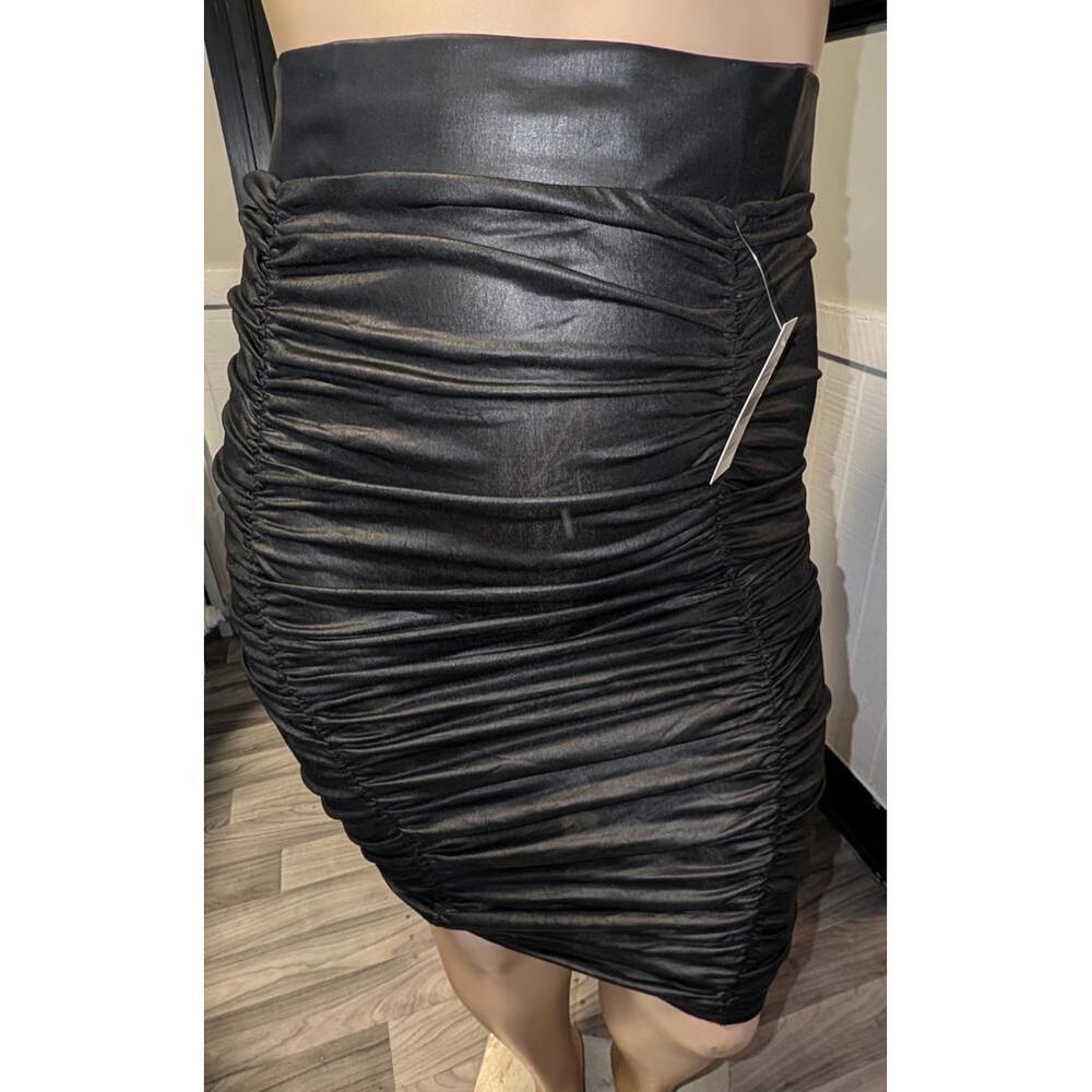 FTF Coated Black Ruched Bodycon Skirt – Size 2 (NWT)